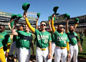 Farewell, Oakland. (Ezra Shaw/Getty Images)