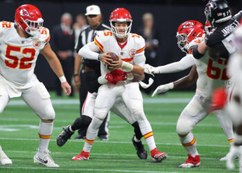 ATLANTA, GEORGIA - SEPTEMBER 22: Patrick Mahomes #15 of the Kansas City Chiefs is pressured by Arnold Ebiketie #17 of the Atlanta Falcons during the second quarter at Mercedes-Benz Stadium on September 22, 2024 in Atlanta, Georgia. (Photo by Kevin C. Cox/Getty Images)