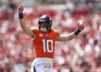 Bo Nix. (Kevin Sabitus/Getty Images)