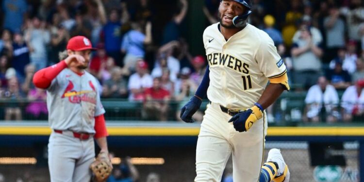 MLB: St. Louis Cardinals at Milwaukee Brewers