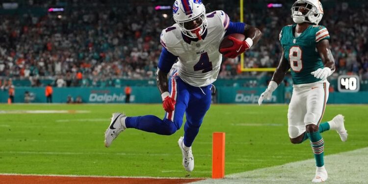 NFL: Buffalo Bills at Miami Dolphins