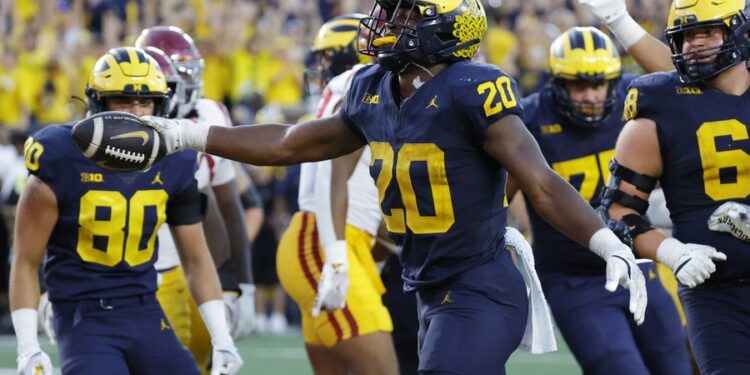 NCAA Football: Southern California at Michigan