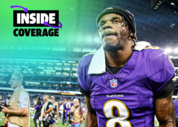 ARLINGTON, TEXAS - SEPTEMBER 22: Quarterback Lamar Jackson #8 of the Baltimore Ravens leaves the field after a win against the Dallas Cowboys at AT&T Stadium on September 22, 2024 in Arlington, Texas. (Photo by Ron Jenkins/Getty Images)