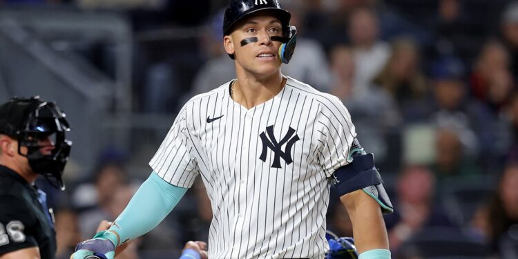 Aaron Judge reacts