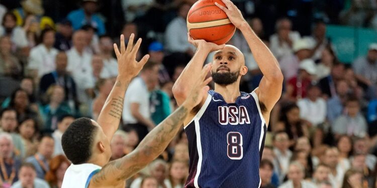 Derrick White shoots