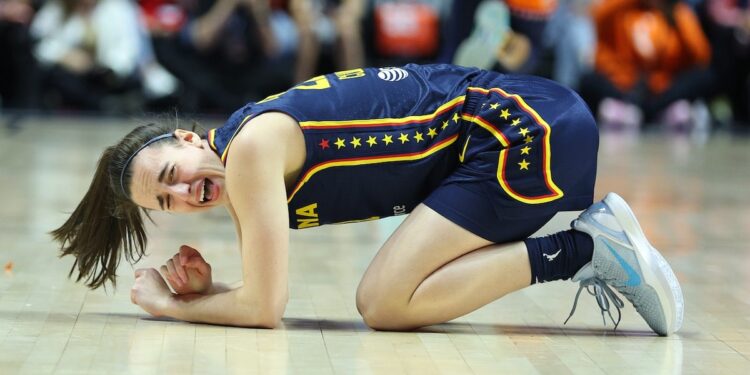 Indiana Fever guard Caitlin Clark