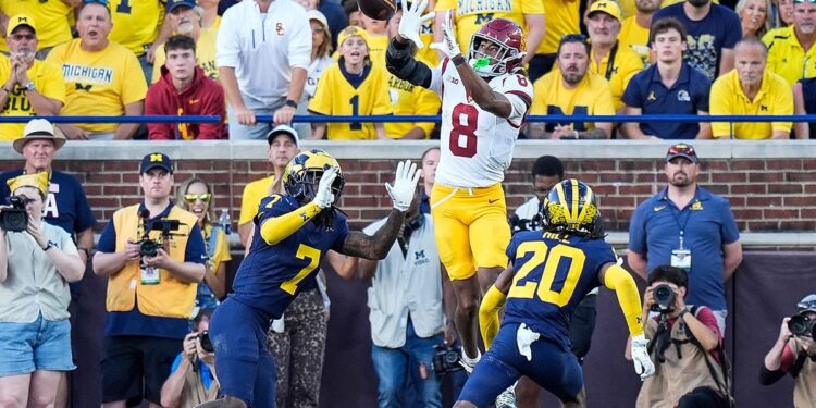 Ja'Kobi Lane jumps for catch