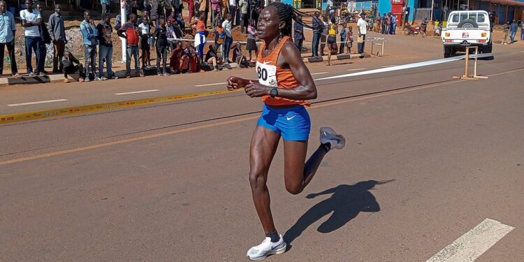 Rebecca Cheptegei in at 10km road race