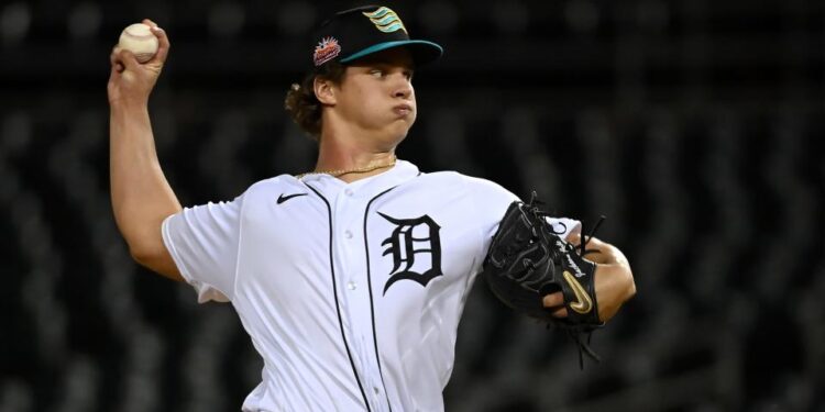 GOODYEAR, AZ - OCTOBER 14: Jackson Jobe #33 of the Salt River Rafters pitches during the game between the Glendale Desert Dogs and the Salt River Rafters at Goodyear Ballpark on Saturday, October 14, 2023 in Goodyear, Arizona. (Photo by Norm Hall/MLB Photos via Getty Images)