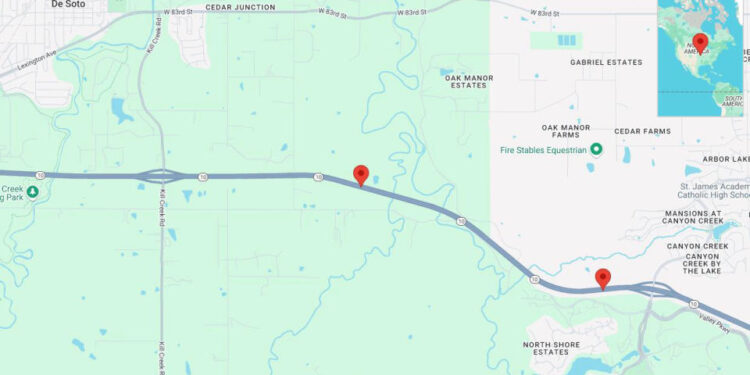 A detailed map that shows the affected road due to 'Left lane on K-10 closed in De Soto' on September 26th at 9:12 p.m.