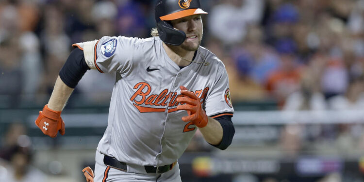 NEW YORK, NEW YORK - AUGUST 19:  Gunnar Henderson #2 of the Baltimore Orioles in action against the New York Mets at Citi Field on August 19, 2024 in New York City. The Mets defeated the Orioles 4-3. (Photo by Jim McIsaac/Getty Images)