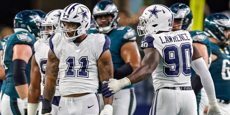 Micah Parsons and DeMarcus Lawrence against Eagles