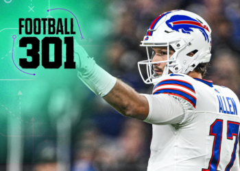 Buffalo Bills quarterback Josh Allen (17) gestures during the first half of an NFL football game against the Baltimore Ravens, Sunday, Sept. 29, 2024, in Baltimore. (AP Photo/Terrance Williams)