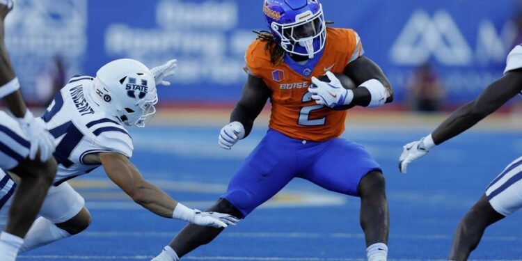 NCAA Football: Utah State at Boise State