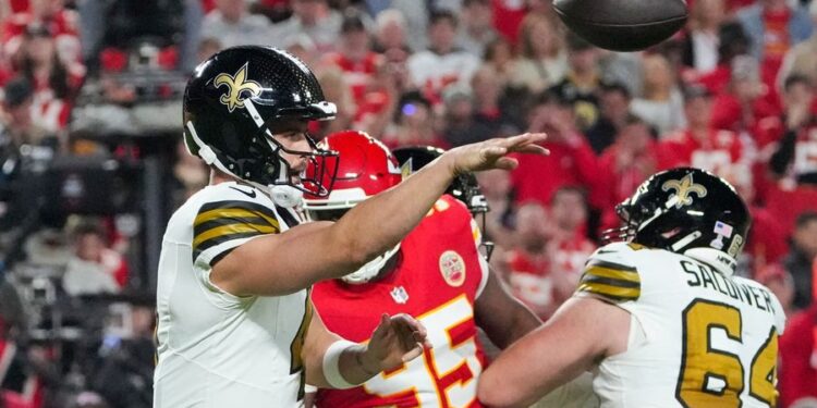 NFL: New Orleans Saints at Kansas City Chiefs