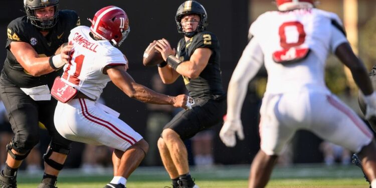 NCAA Football: Alabama at Vanderbilt