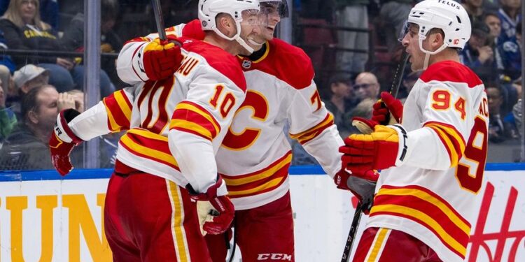 NHL: Calgary Flames at Vancouver Canucks