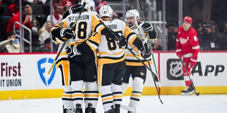 NHL: Pittsburgh Penguins at Detroit Red Wings