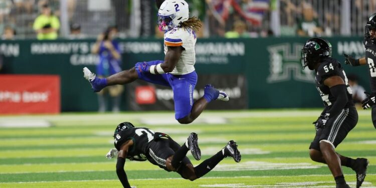 NCAA Football: Boise State at Hawaii