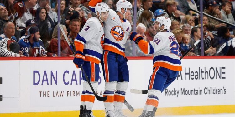 NHL: New York Islanders at Colorado Avalanche