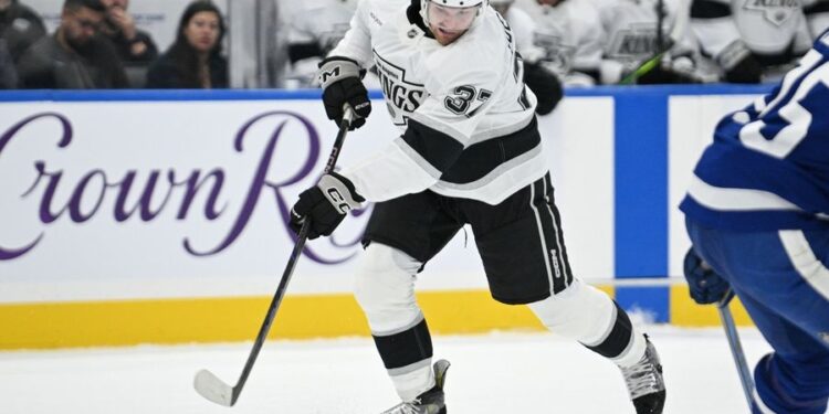 NHL: Los Angeles Kings at Toronto Maple Leafs