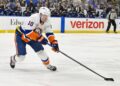 NHL: New York Islanders at St. Louis Blues