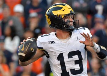 NCAA Football: Michigan at Illinois