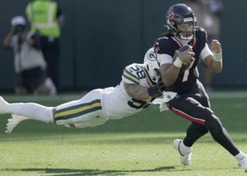 NFL: Houston Texans at Green Bay Packers