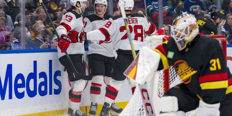 NHL: New Jersey Devils at Vancouver Canucks