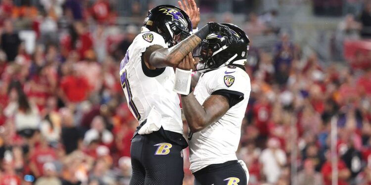 Lamar Jackson celebrates touchdown