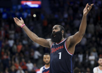 LA Clippers guard James Harden reacts during the second half of an NBA basketball game against the Phoenix Suns, Wednesday, Oct. 23, 2024, in Inglewood, Calif. (AP Photo/Ryan Sun)