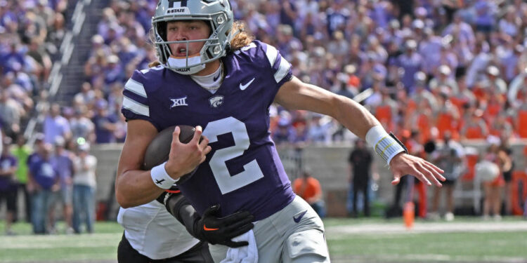 MANHATTAN, KS - SEPTEMBER 28:  Quarterback Avery Johnson #2 of the Kansas State Wildcats runs with the ball against the Oklahoma State Cowboys in the second half at Bill Snyder Family Football Stadium on September 28, 2024 in Manhattan, Kansas. (Photo by Peter G. Aiken/Getty Images)