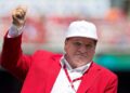 Pete Rose reacts