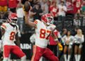 Travis Kelce celebrates