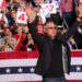 Brett Favre salutes crowd at Trump rally in Wisconsin