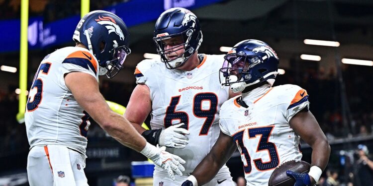 Broncos celebrate touchdown