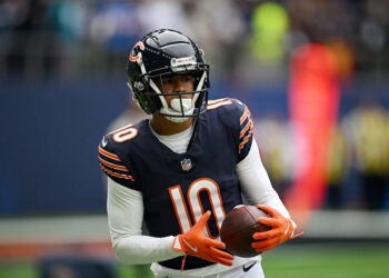 LONDON, ENGLAND - OCTOBER 13: Tyler Scott of Chicago Bears during the match between Jacksonville Jaguars and Chicago Bears at Tottenham Hotspur Stadium on October 13, 2024 in London, England. (Photo by Harry Murphy/Getty Images)