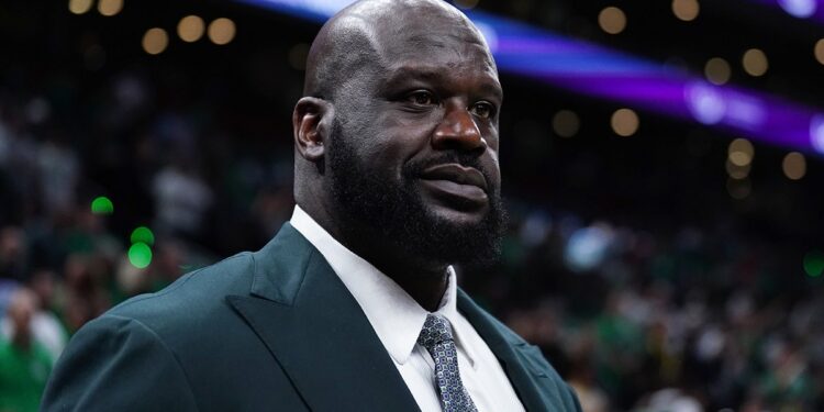 Shaq at a game