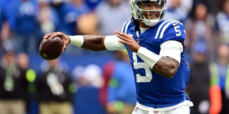 Oct 8, 2023; Indianapolis, Indiana, USA; Indianapolis Colts quarterback Anthony Richardson (5) throws a pass during the first quarter against the Tennessee Titans at Lucas Oil Stadium. credits: Marc Lebryk-USA TODAY Sports