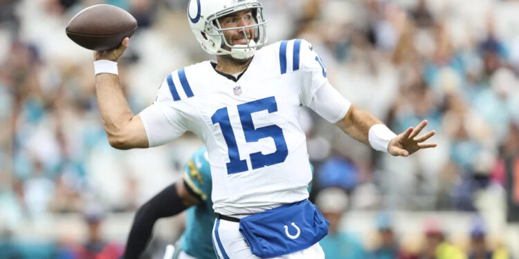 JACKSONVILLE, FLORIDA - OCTOBER 06: Joe Flacco #15 of the Indianapolis Colts throws the ball during an NFL football game against the Jacksonville Jaguars at EverBank Stadium on October 6, 2024 in Jacksonville, Florida. (Photo by Perry Knotts/Getty Images)