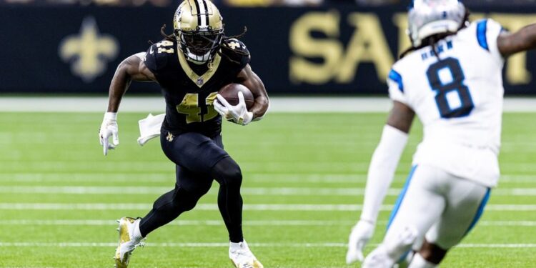 NFL: Carolina Panthers at New Orleans Saints