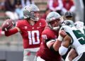 NCAA Football: Hawaii at Washington State