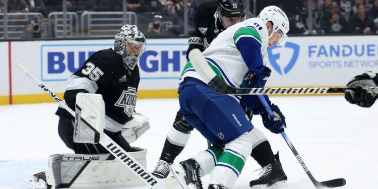 NHL: Vancouver Canucks at Los Angeles Kings