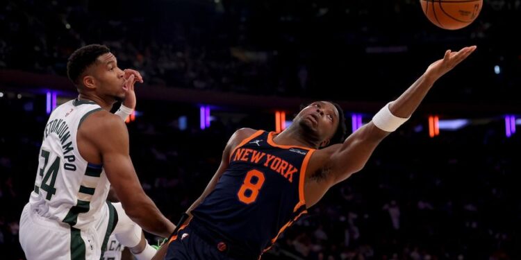 NBA: Milwaukee Bucks at New York Knicks