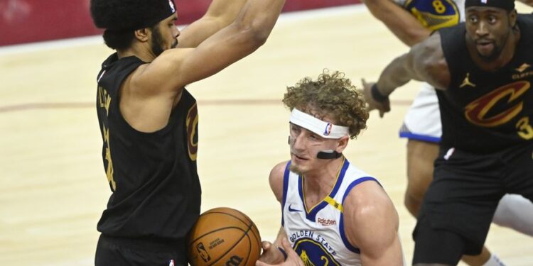 NBA: Golden State Warriors at Cleveland Cavaliers