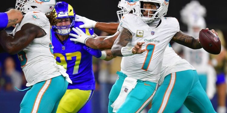 NFL: Miami Dolphins at Los Angeles Rams