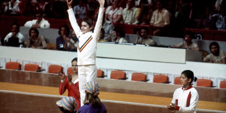 Nadia Comaneci and Nellie Kim on podium