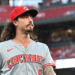 ST. LOUIS, MO - SEPTEMBER 10: Cincinnati Reds second baseman Jonathan India (6) as seen during a MLB game between the Cincinnati Reds and the St. Louis Cardinals, on September 10, 2024, at Busch Stadium, St. Louis, MO. (Photo by Keith Gillett/IconSportswire)