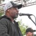 Darius Rucker sings