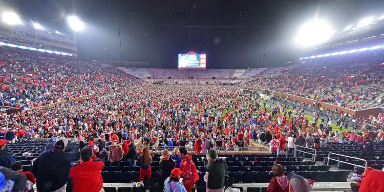 Ole Miss fans